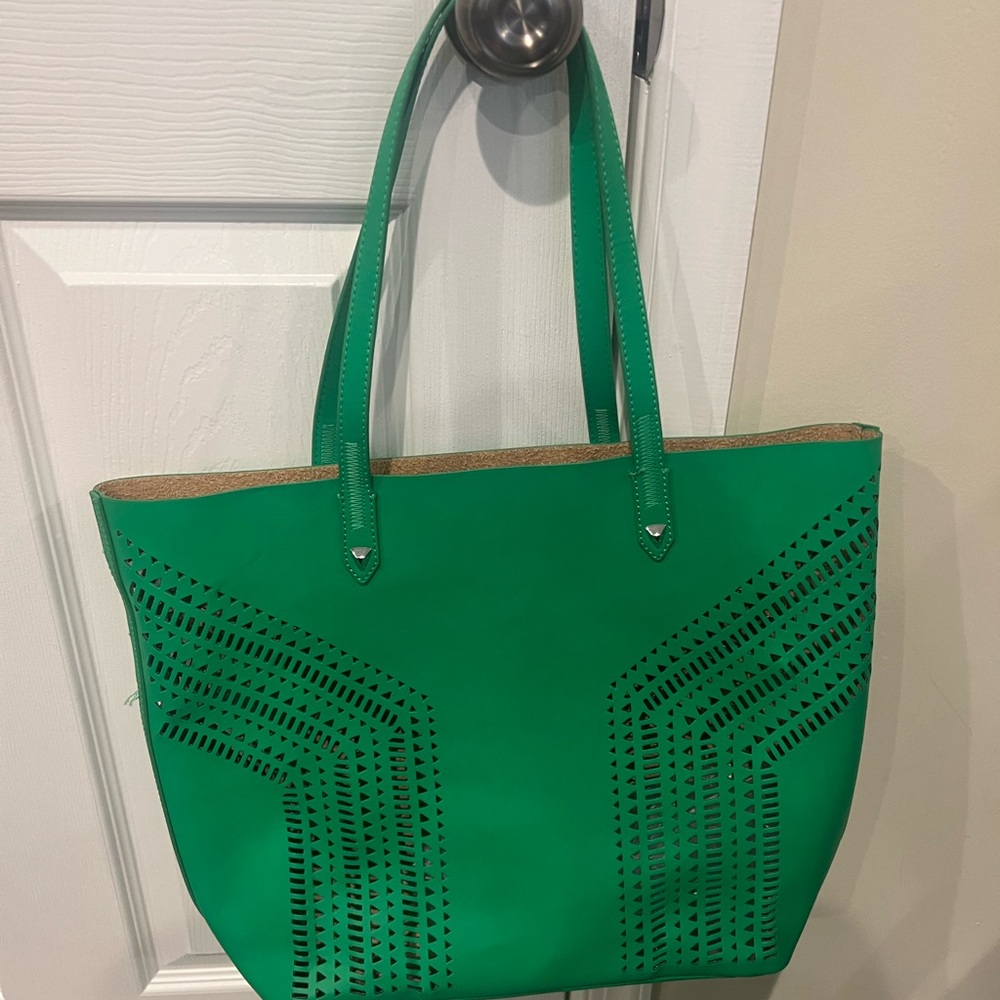Stella & Dot Fillamore Tote with Cut-Out Design